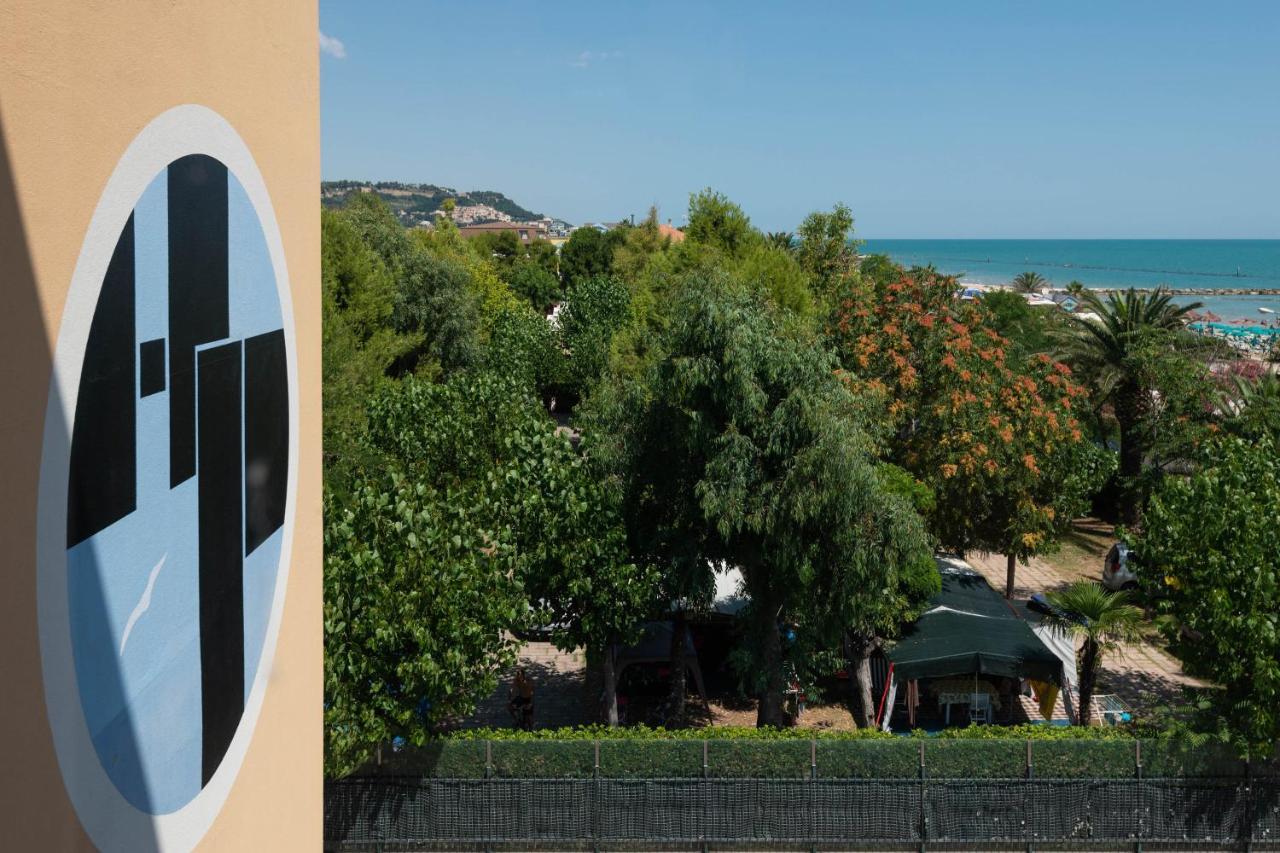 Hotel Paradiso Grottammare Exteriör bild