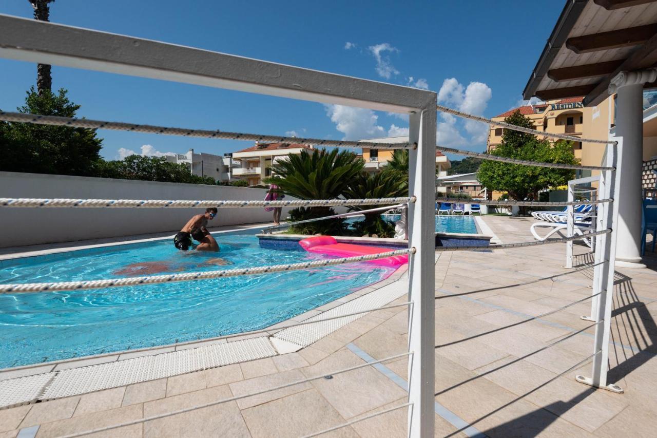 Hotel Paradiso Grottammare Exteriör bild